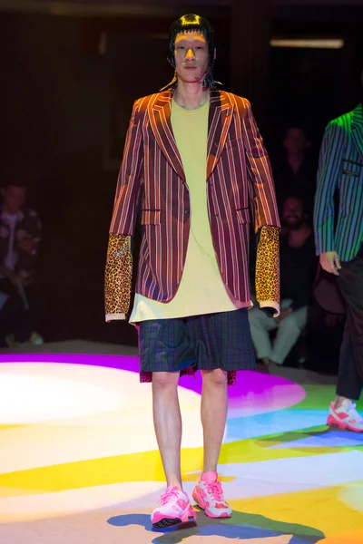 Look 21